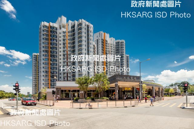 The Hong Kong Housing Authority (HA) has received the highest honour in the Green Building Leadership category under the Green Building Awards 2016. The HA's project Hung Fuk Estate Public Rental Housing Development at Hung Shui Kiu Area 13 also won the Grand Award in the New Buildings Category (Completed Projects - Residential Building) under the Green Building Awards 2016.