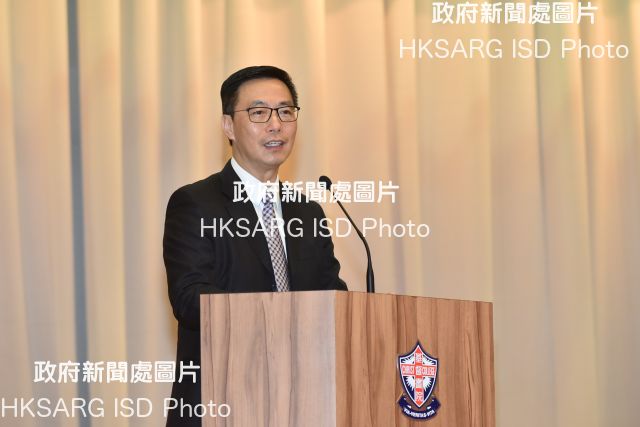 The Secretary for Education, Mr Kevin Yeung, today (July 11) speaks at Christ College to give encouragement to candidates of this year's Hong Kong Diploma of Secondary Education Examination.