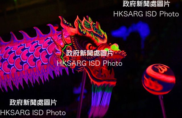 Colourful dragons whirled and lions leapt to the beat of gongs and drums at the Hong Kong Coliseum (January 11-12), at the Crocodile World Hong Kong Luminous Dragon and Lion Dance Championship 2020, which saw the best teams from different countries/regions compete for the world title. The event was presented by the Hong Kong Chinese Martial Arts Dragon and Lion Dance Association, which aims to popularise traditional Chinese martial arts.
